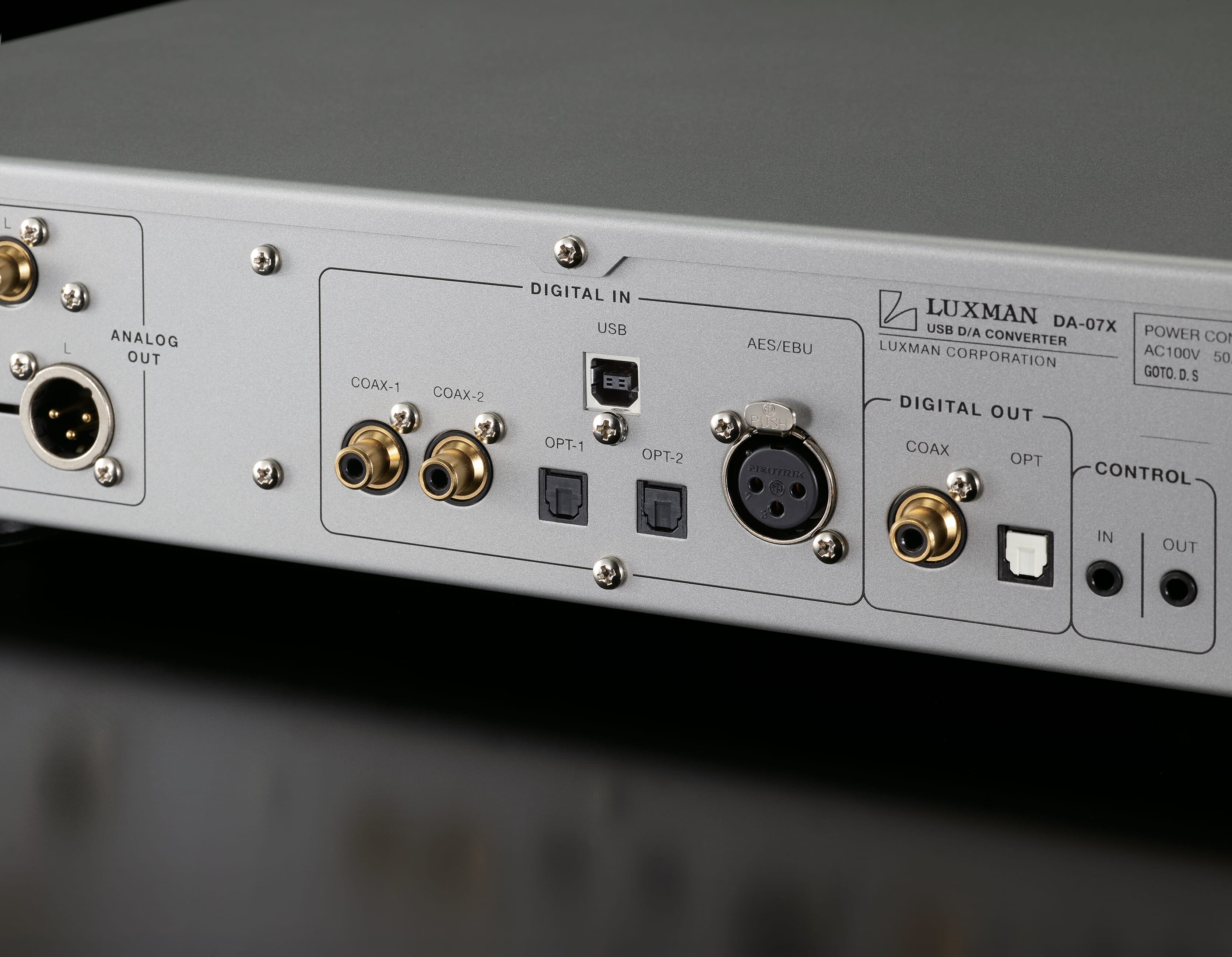 Luxman - DA-07X DAC - Music Direct