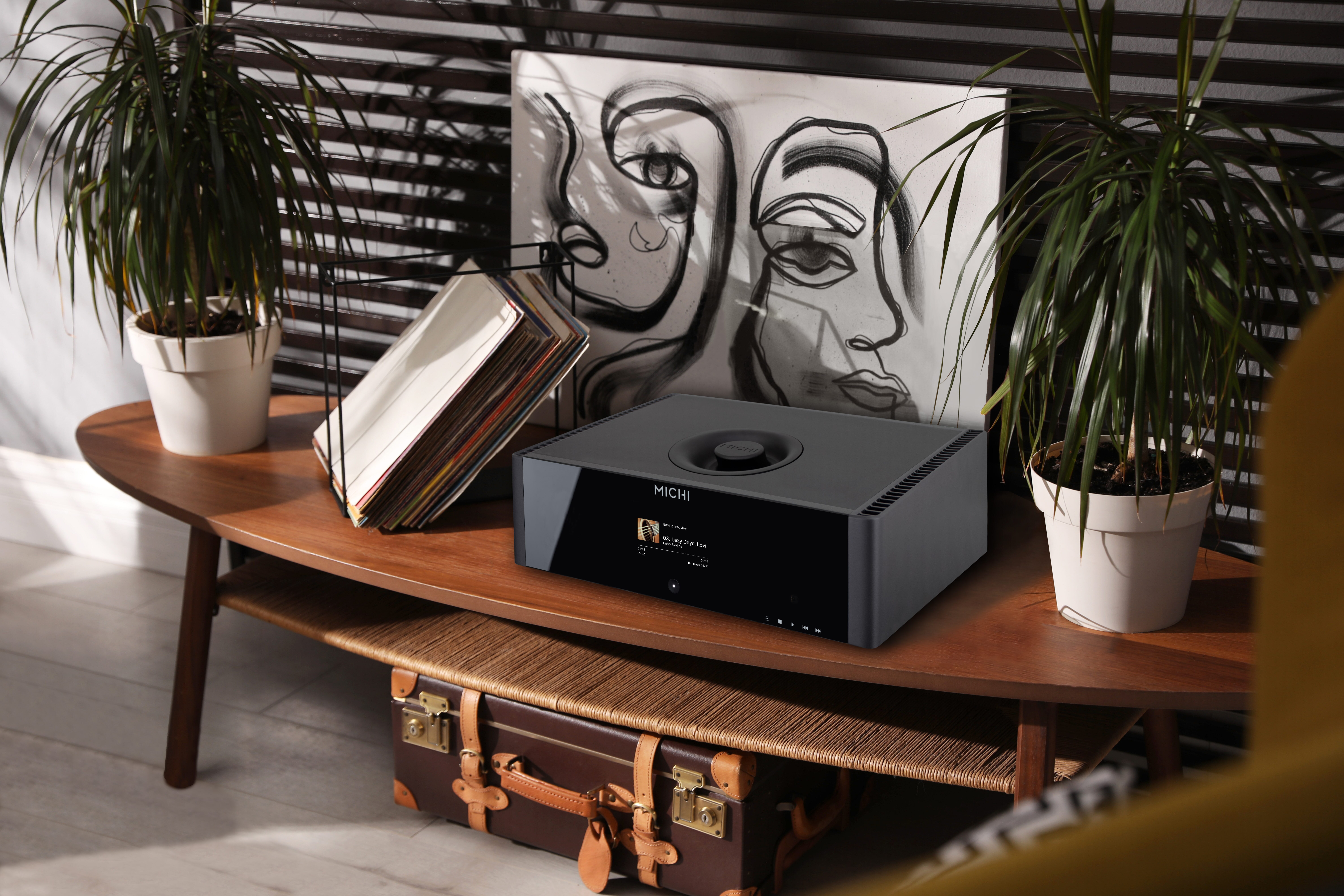 Michi - Q5 Transport CD Player/DAC - Music Direct