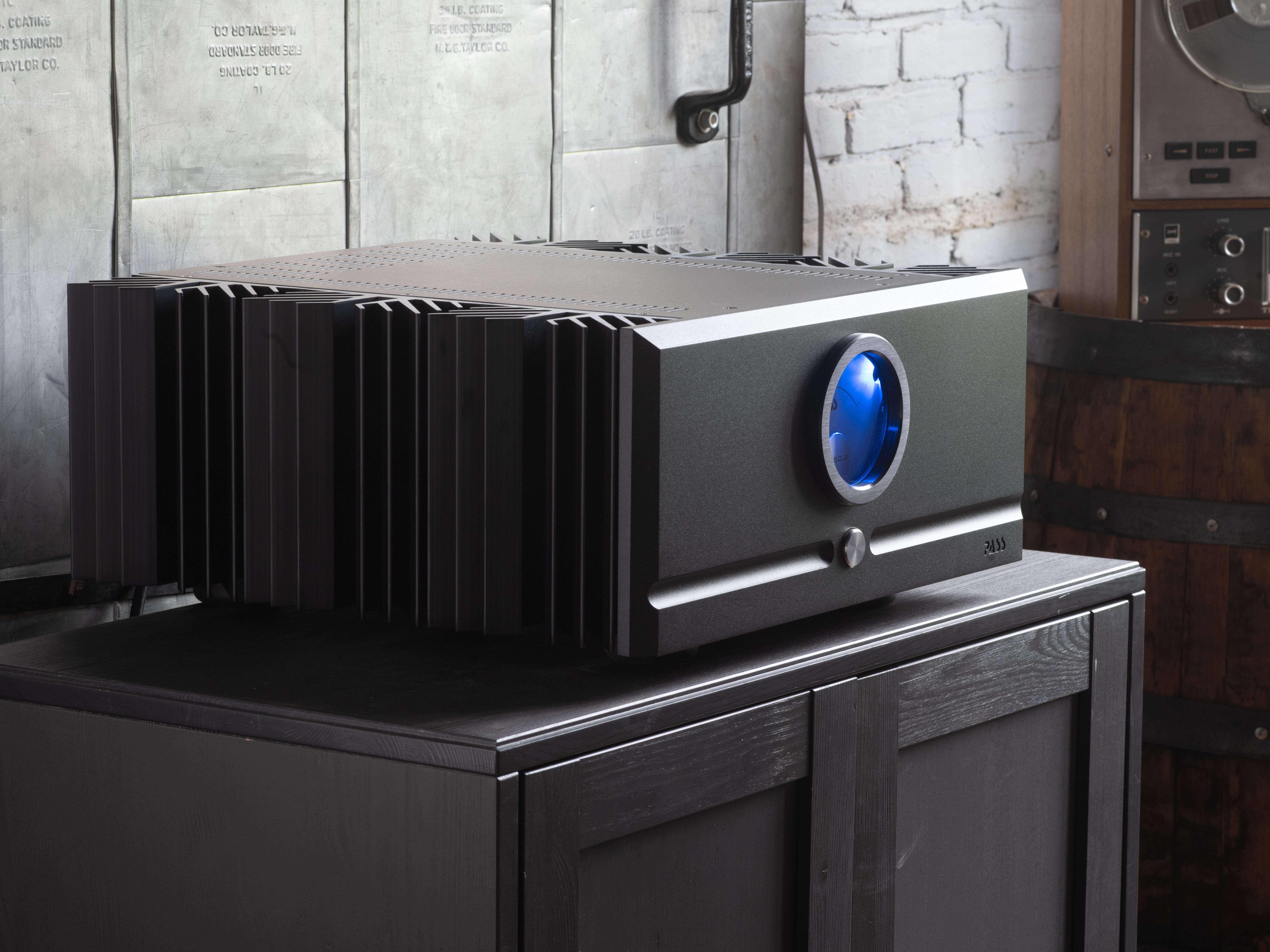 Pass Labs - X250.8 Power Amplifier - Music Direct